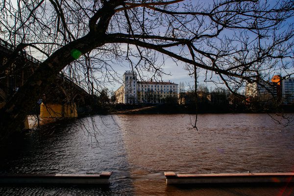 На Двине в Витебске начался паводок, уровень воды достиг 520 сантиметров относительно 0 поста. Фото Сергея Серебро
