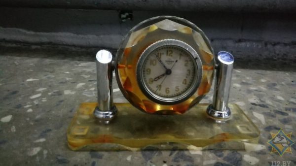 Бытовые рантовые часы. выпускавшиеся Челябинским часовым заводом на базе АВР-М. Фото МЧС