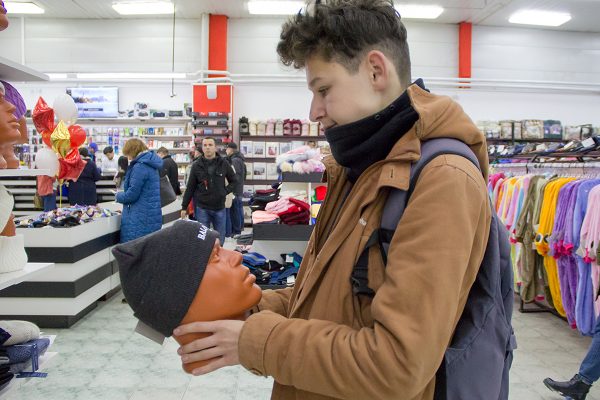 В Витебске открылся огромный магазин “Планета. Одежда. Обувь”